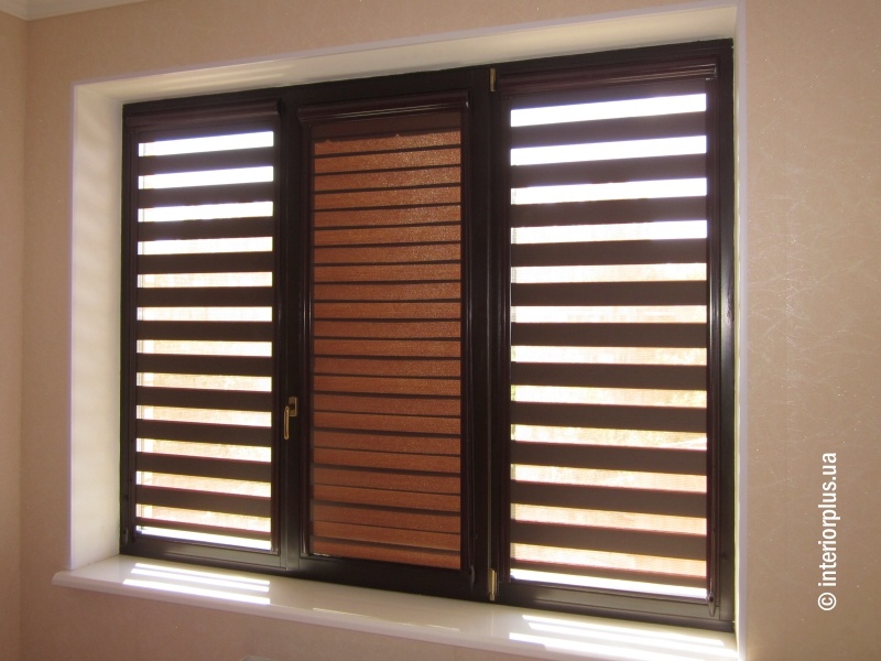 Тканевые ролеты день ночь на окна